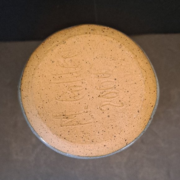 HANDMADE POTTERY VASE - Picture 6 of 9